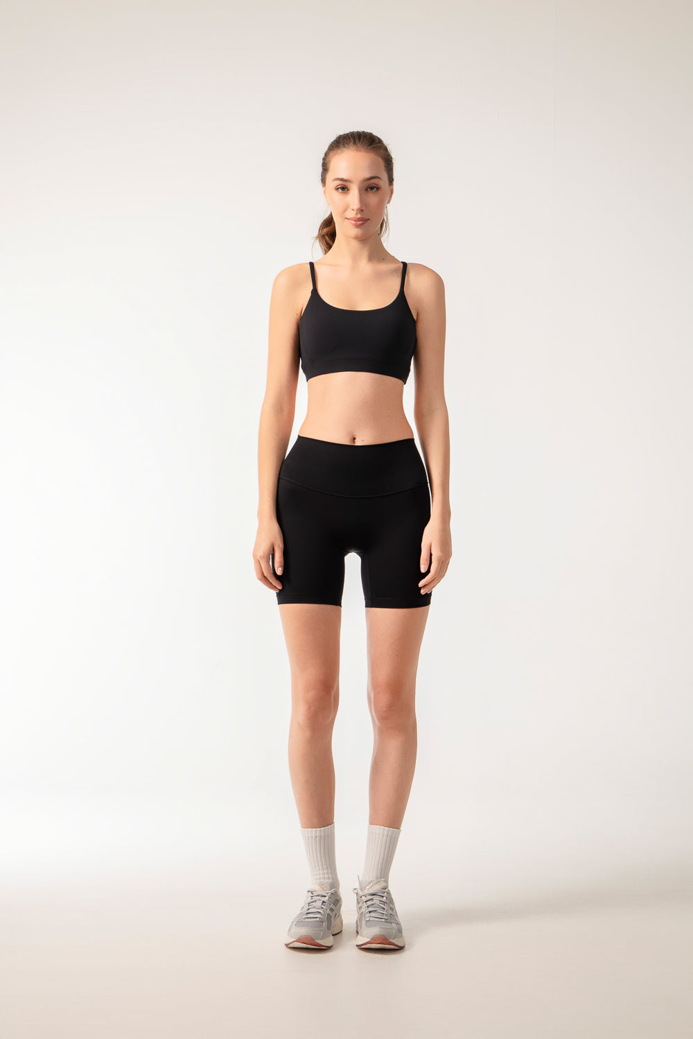 AURA Shorts - Black