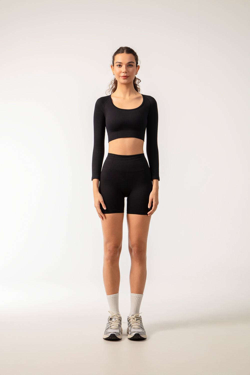 TERRA Crop Top - Black