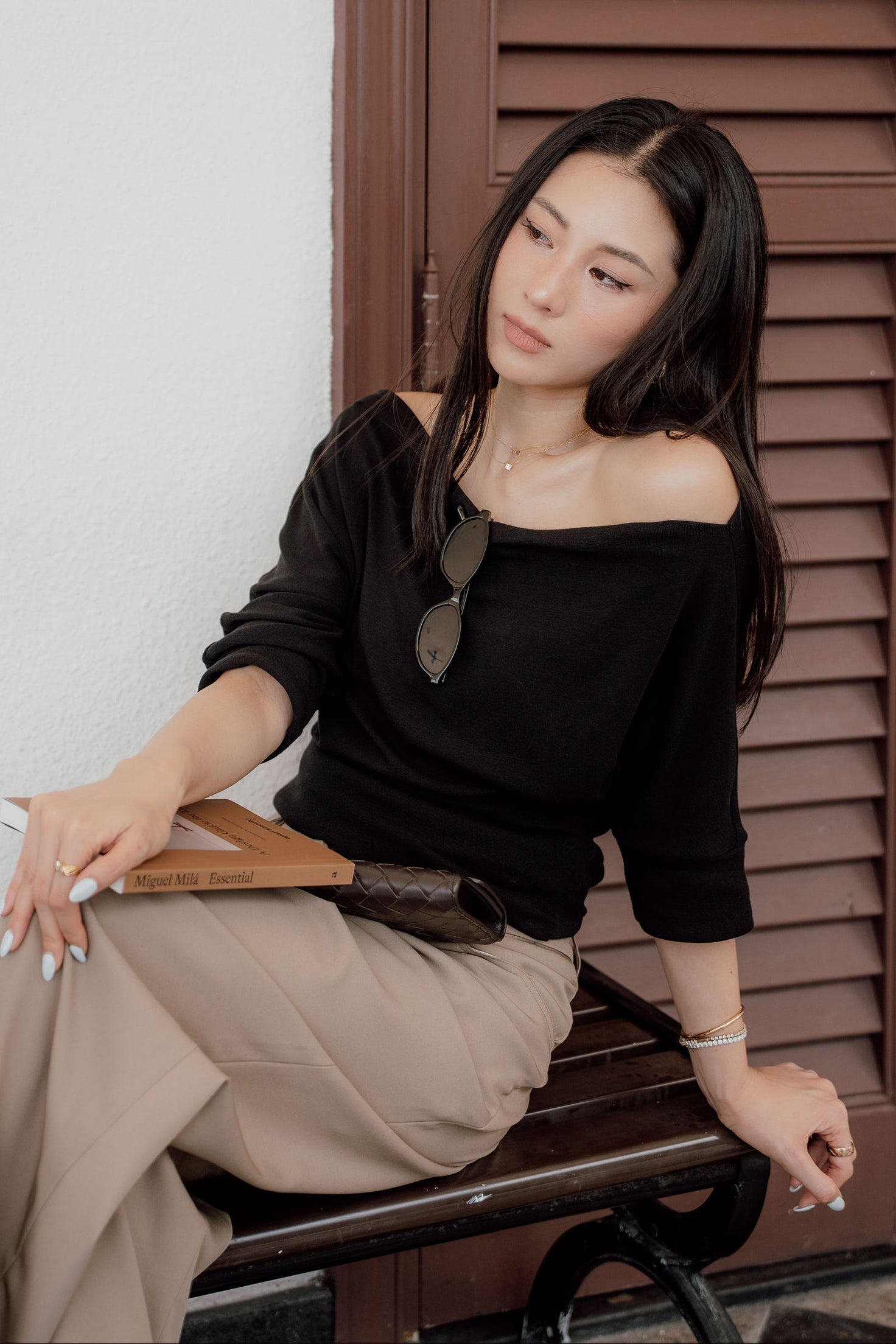 TW Asymmetric Top in Black