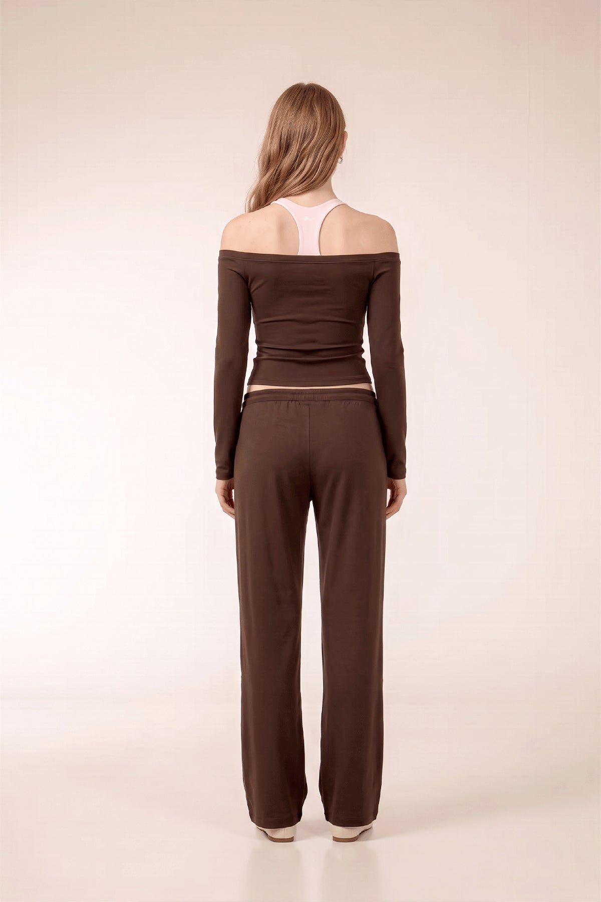 BELLA Off Shoulder Top In Mocha