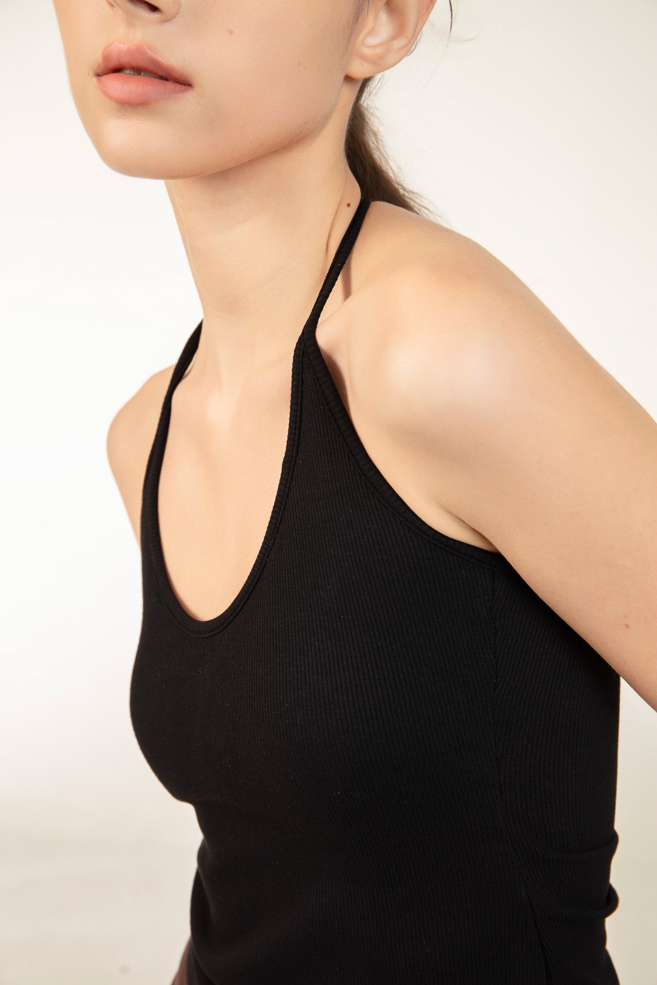 RHEA Top In Black