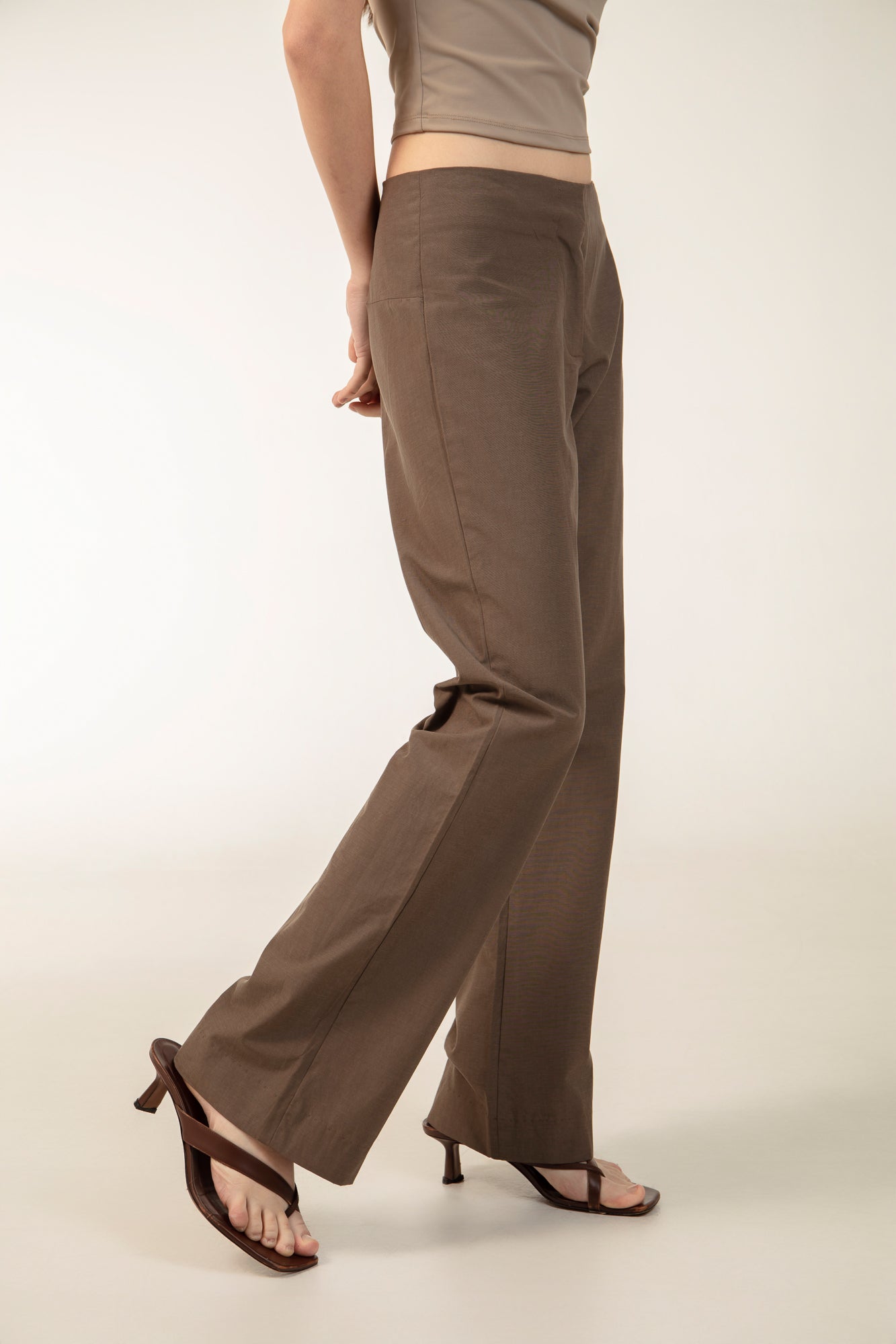 HERA Pants In Dark Taupe