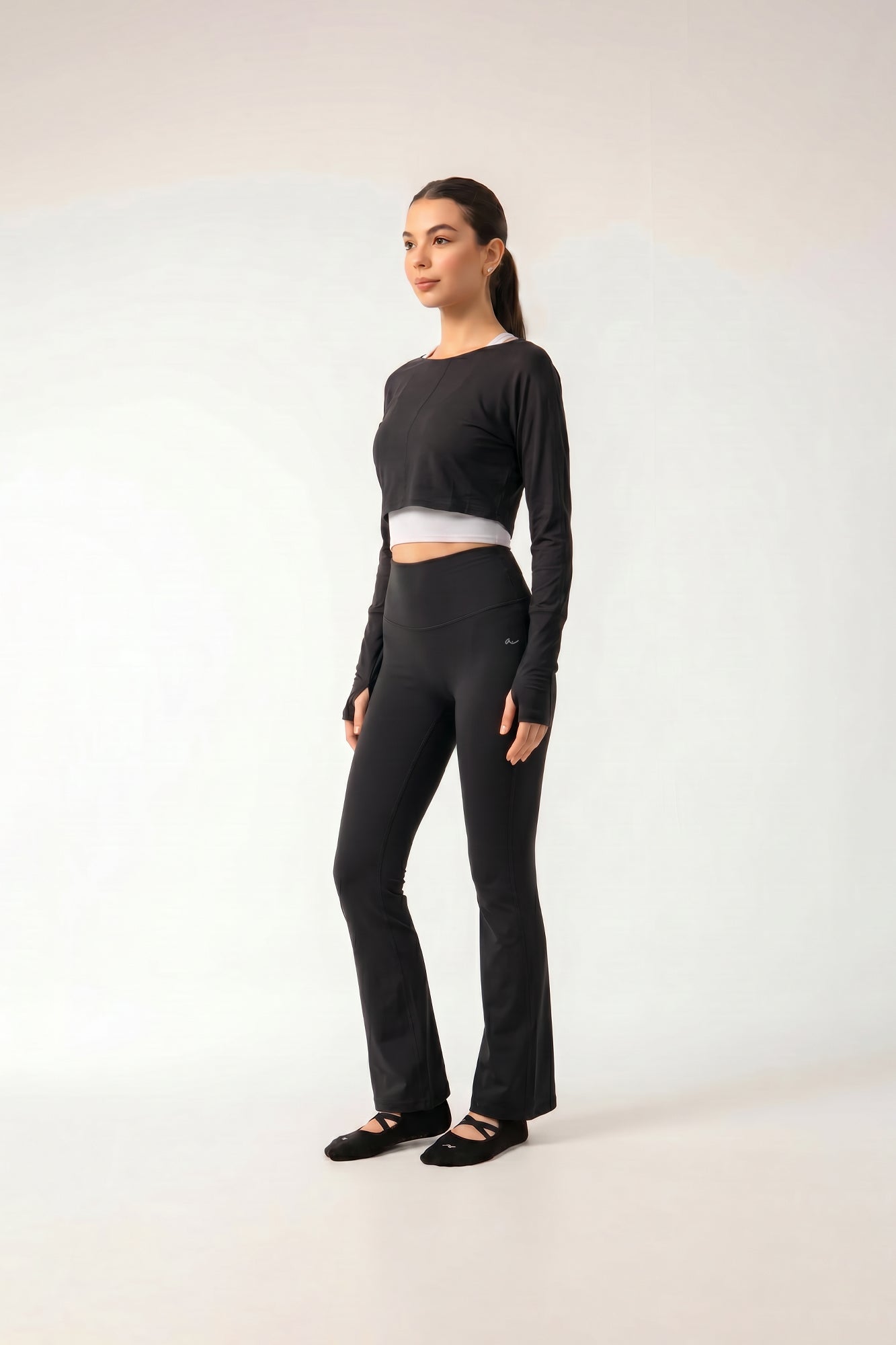 BONNIE 3-way Shrug in Black