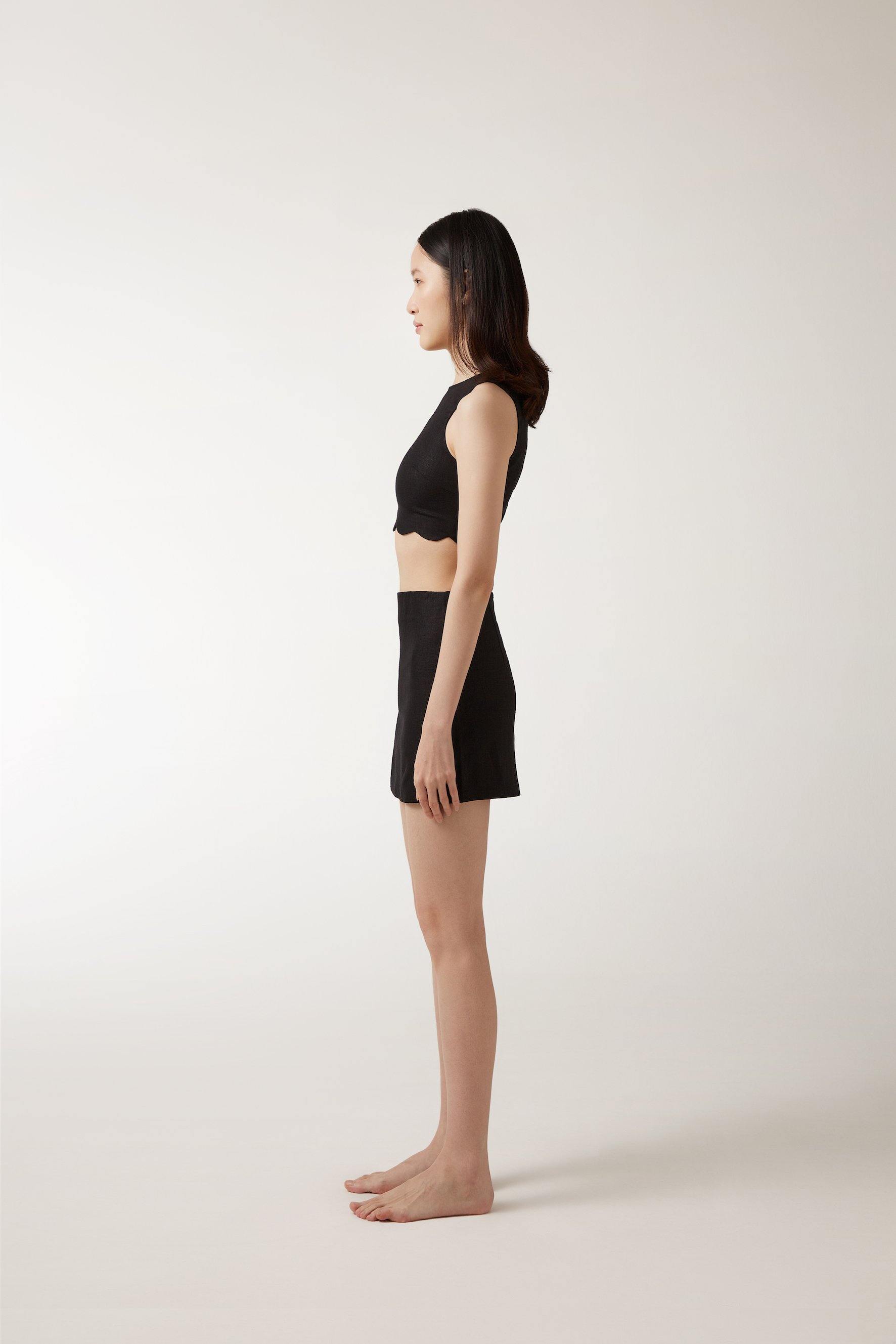 SOPHIE Top - Black - ANNIBODY