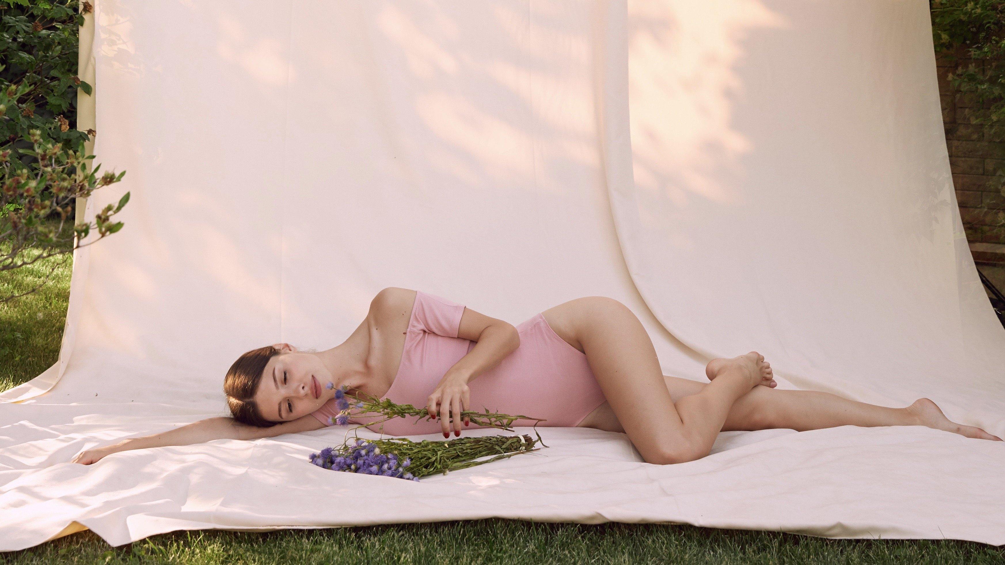 Feature Article: Cosmopolitan HK - ANNIBODY