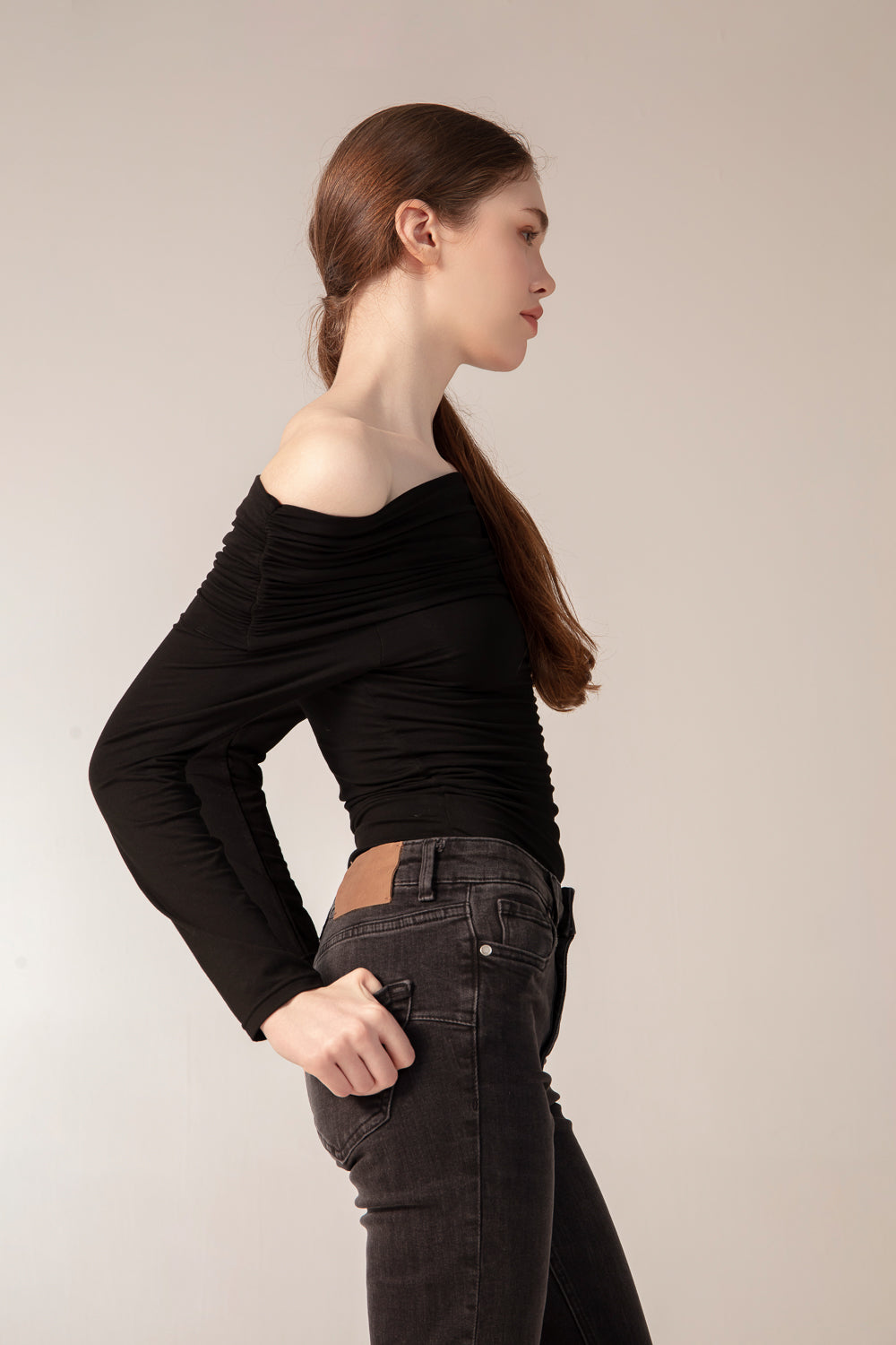 EMBER Body - Black