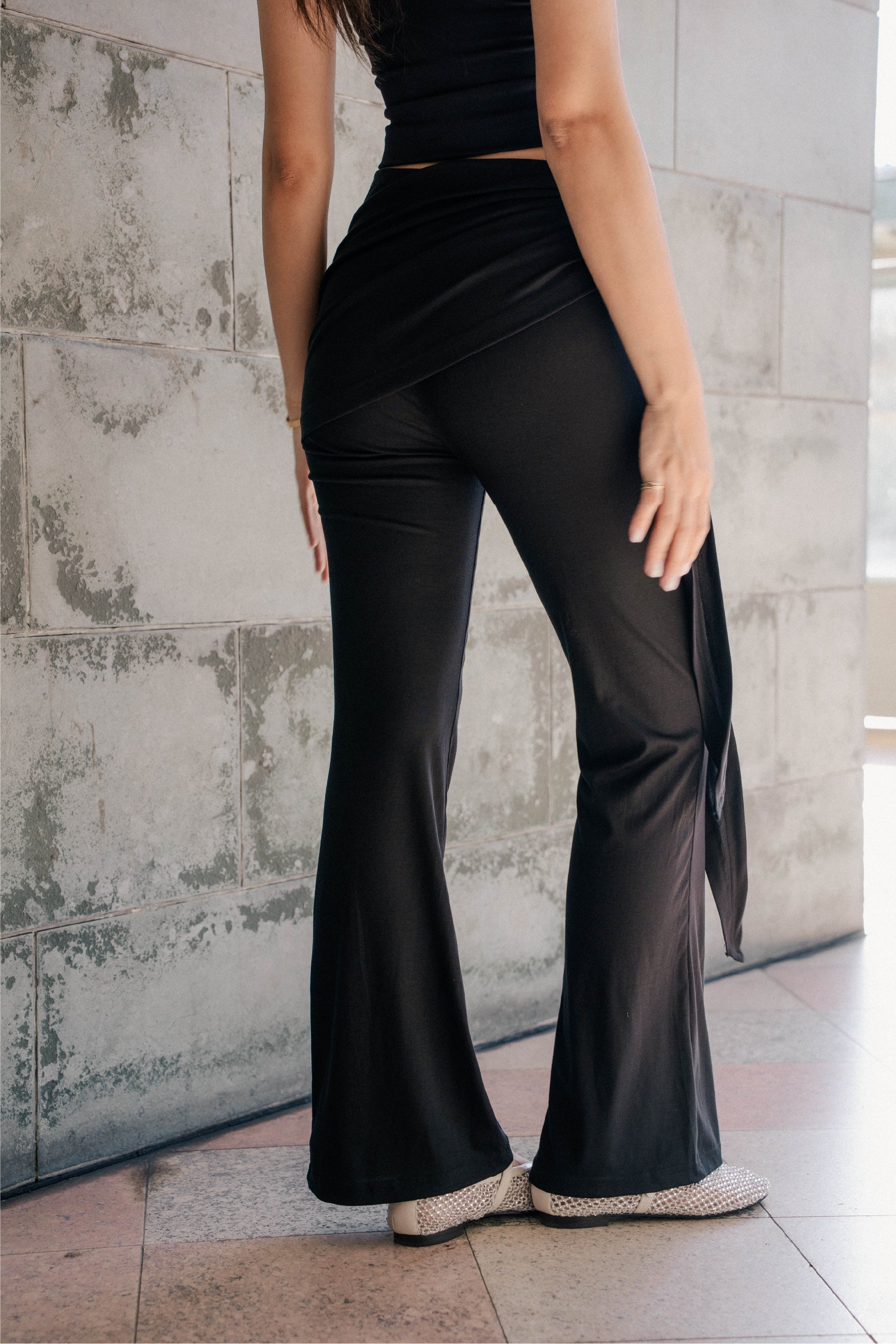 AVERY Pants in Black