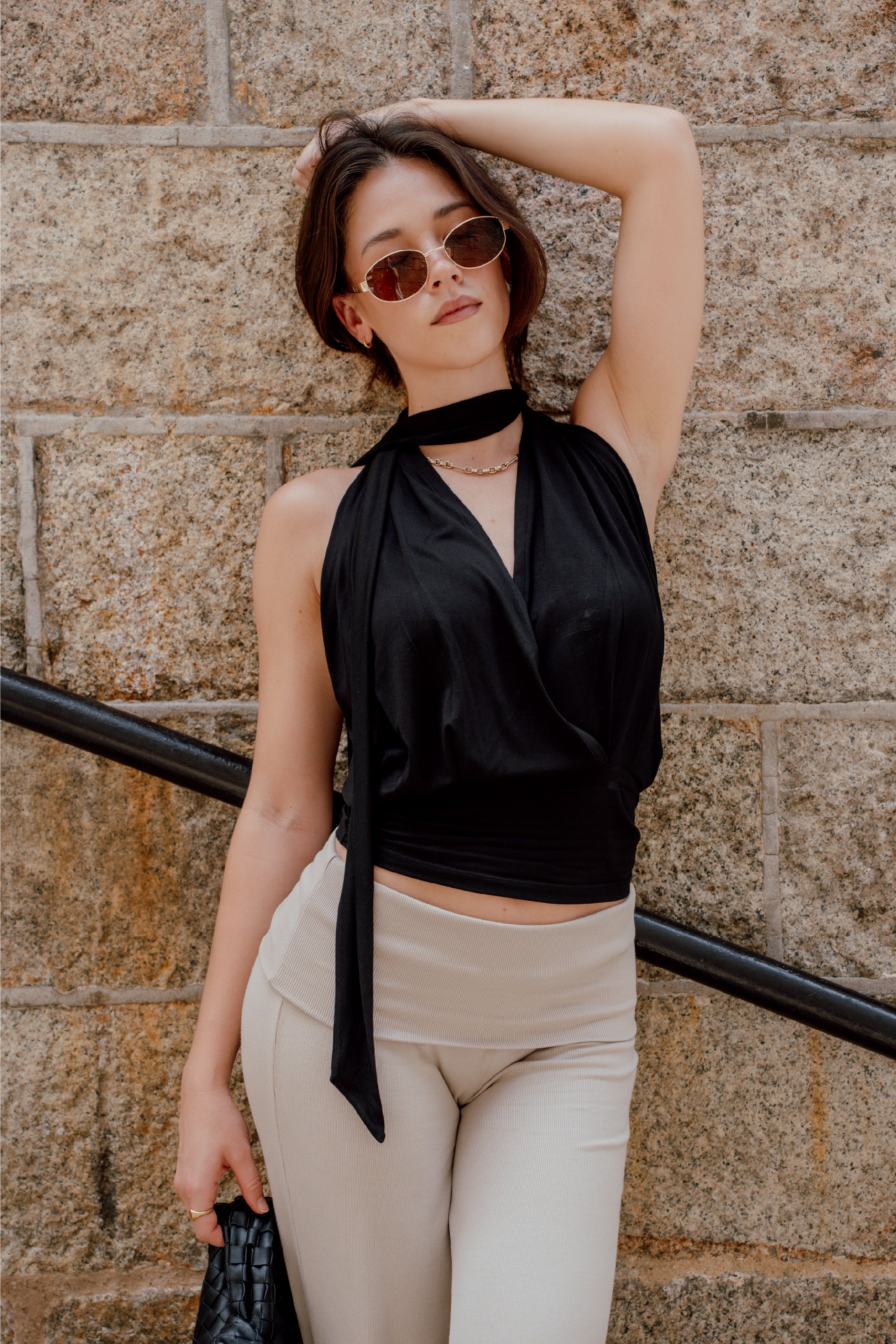 HAILEY Top In Black