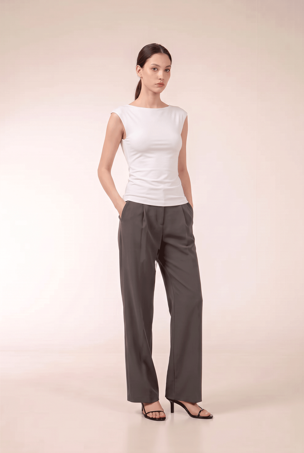 ISLA Top II in White