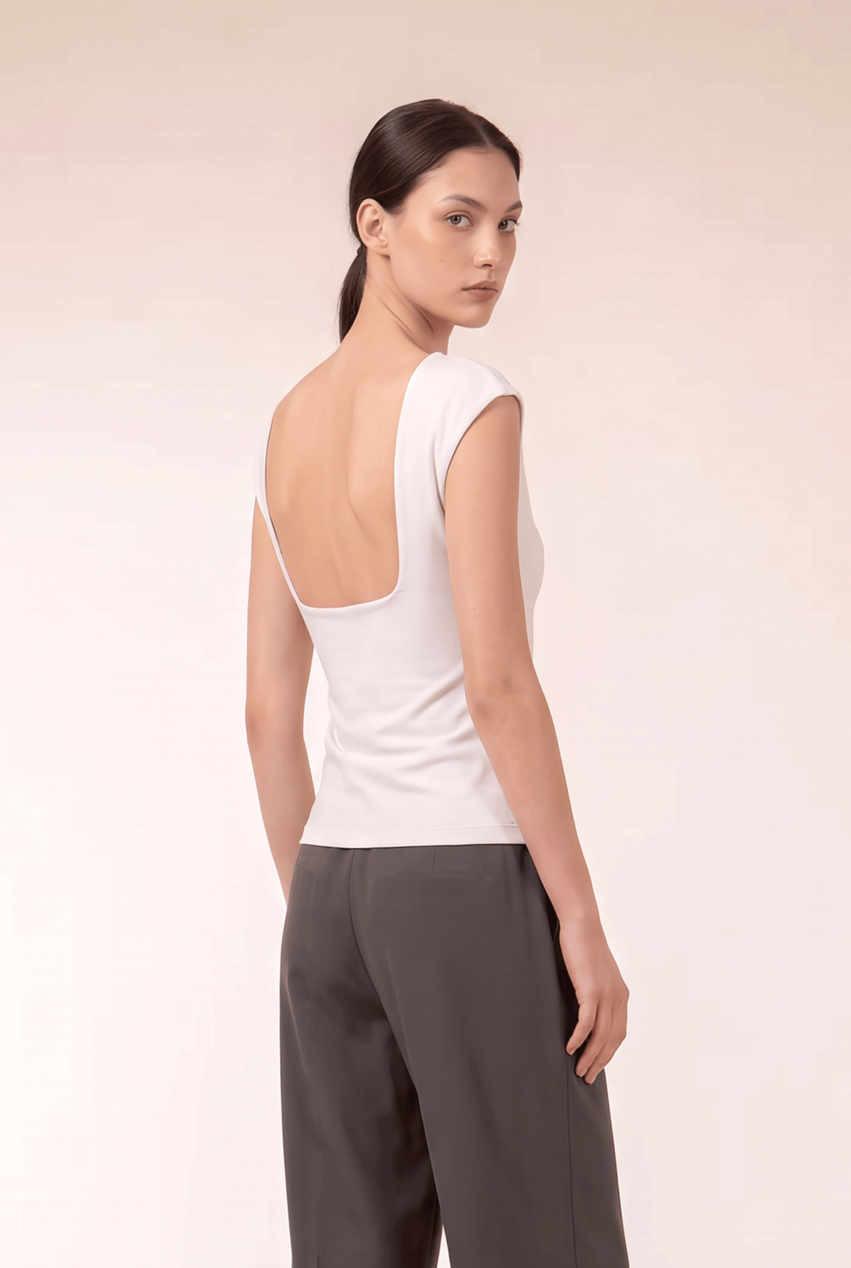 ISLA Top II in White