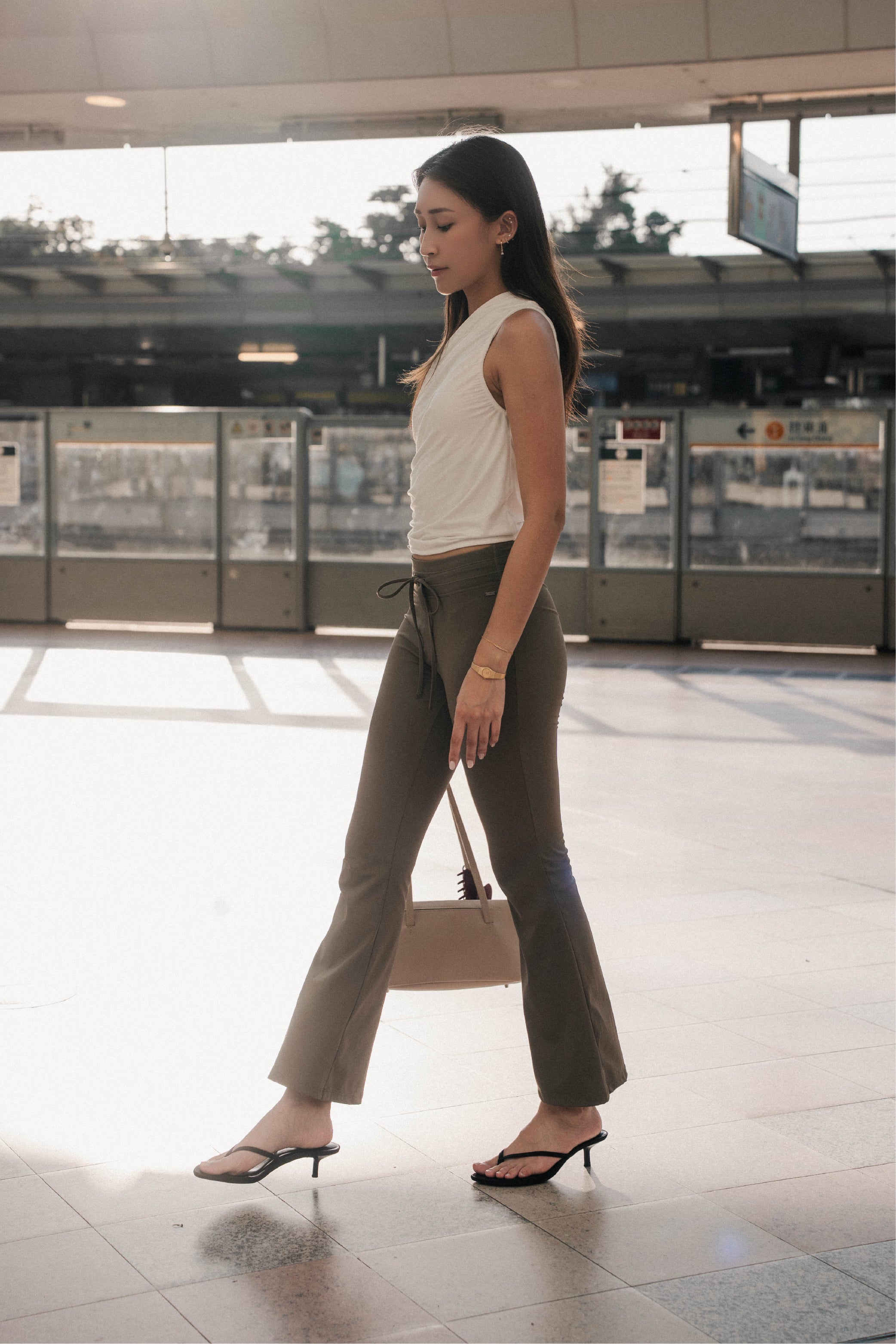 LAYLA Pants in Dark Taupe