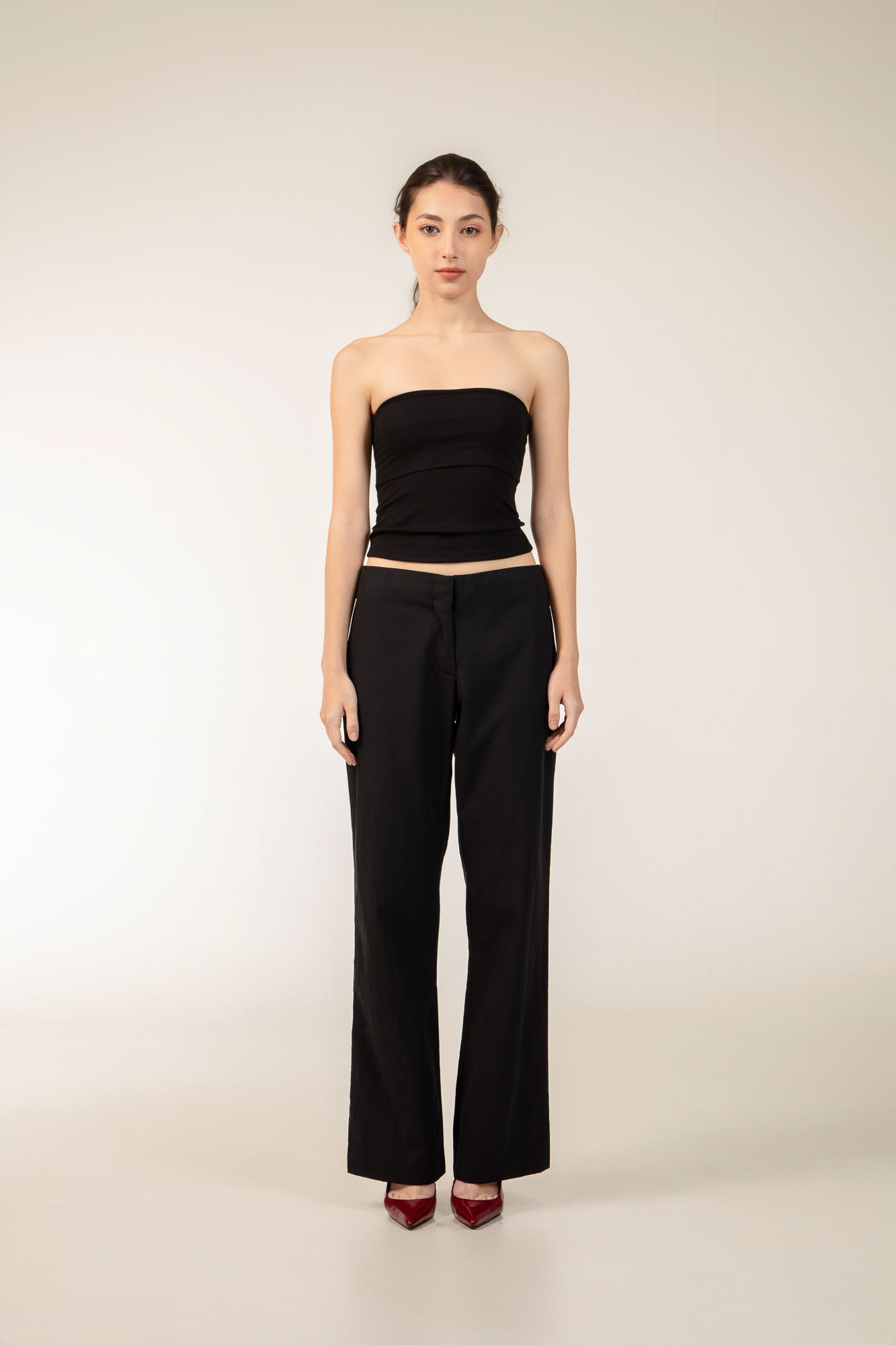 AVERY Top In Black