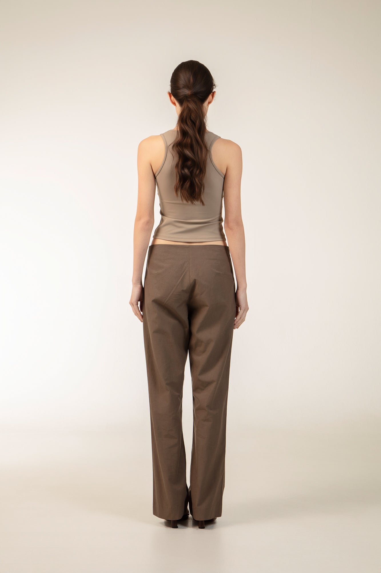 HERA Pants In Dark Taupe