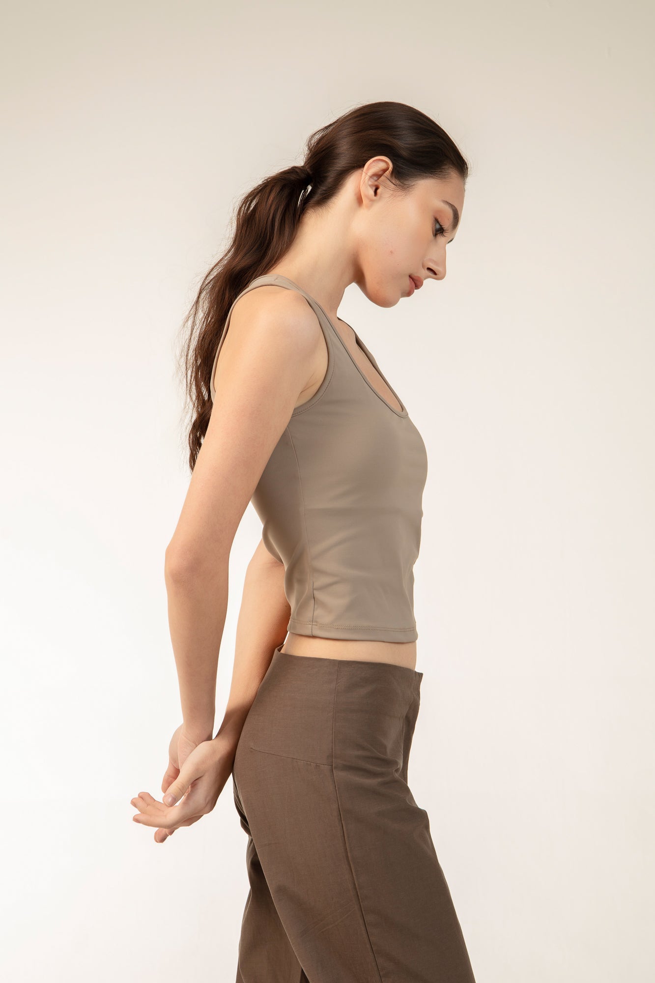 HERA Pants In Dark Taupe