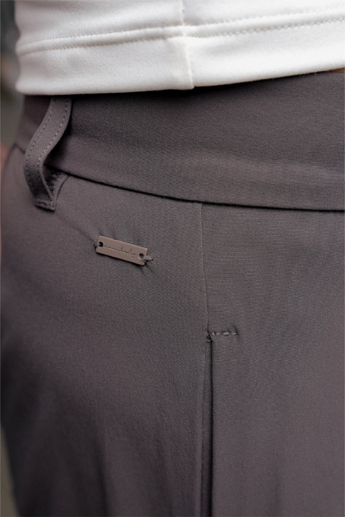 ALEXA Pants In Charcoal