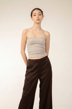 AVERY Top In Tan