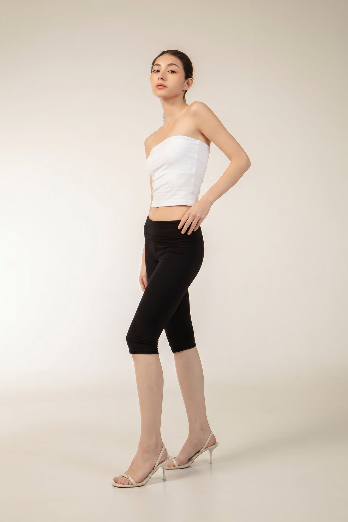AVERY Top In White