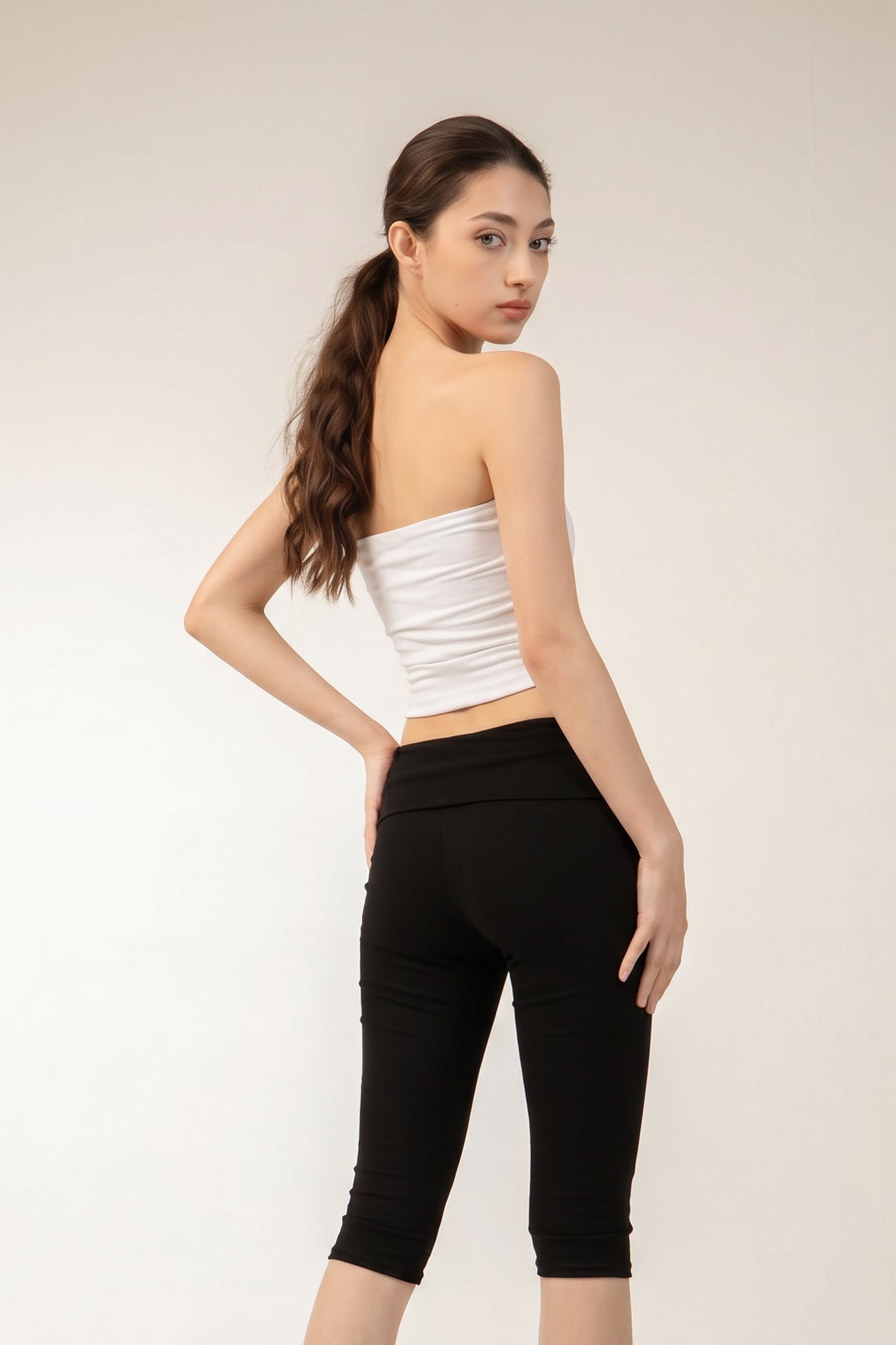 AVERY Top In White