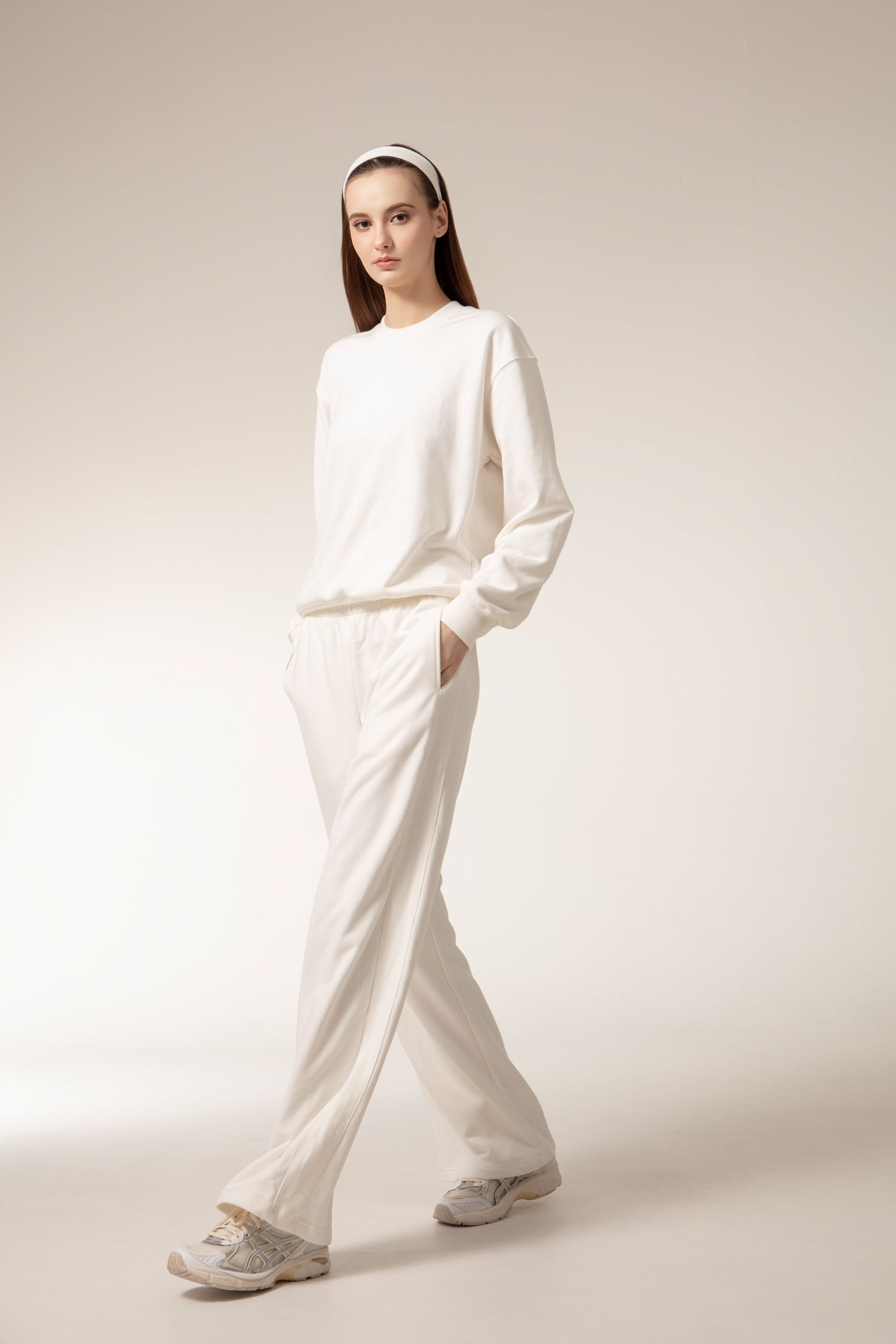 CUSHY Sweats Pants - White