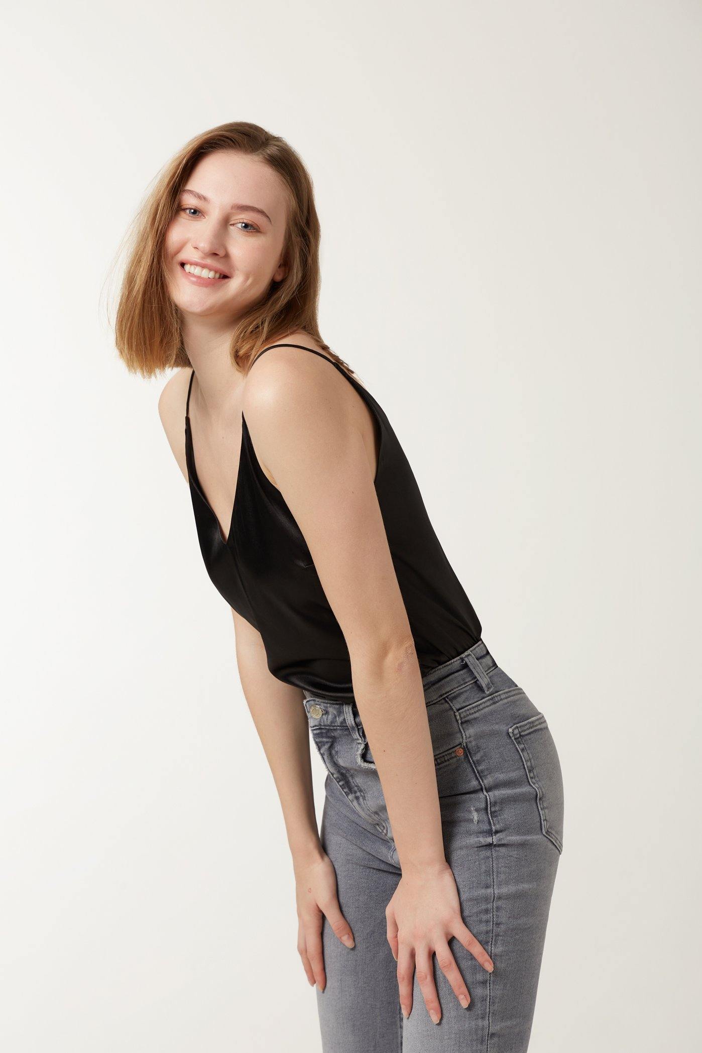 GINA Body - Black - ANNIBODY