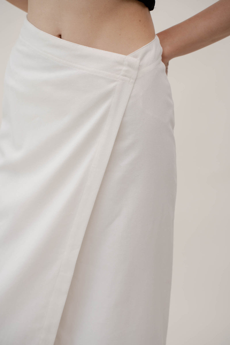 SADIE Skirt In White